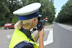 Policjanci ruchu drogowego o wakacjach na drogach Warmii i Mazur