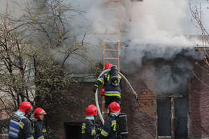 Poranny pożar na Kościuszki w Olsztynie. Straty na około 150 tys.