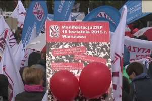 Nauczyciele z Warmii i Mazur strajkowali w Warszawie
