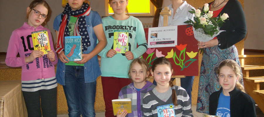 Ewa Nowak spotkała się z młodymi czytelnikami z Kiwit