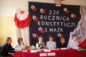 Obchody Konstytucji 3 Maja w Szkole Podstawowej w Pakoszach