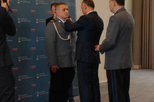 Krzyż Zasługi za Dzielność dla ełckiego policjanta