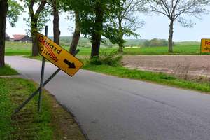 Znaki drogowe w gminie Ostróda zagrażają bezpieczeństwu