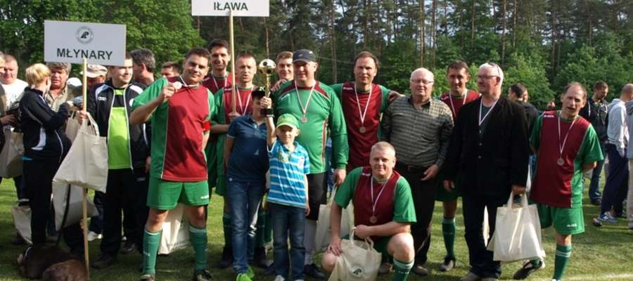 Ekipa z Nadleśnictwa zdobyła III miejsce w turnieju piłki nożnej, w której brało udział 17 drużyn z całego województwa