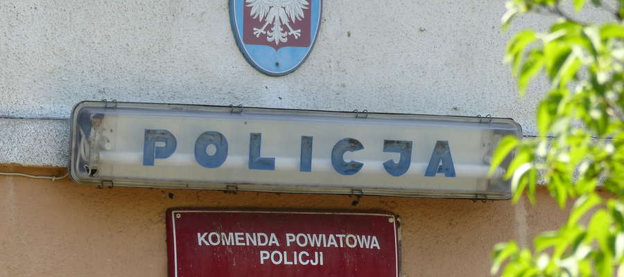 Zatrzymany mężczyzna okazał się policjantem Komendy Powiatowej Policji w Piszu
