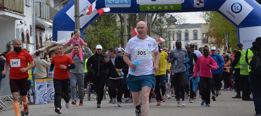 Start honorowy XI Półmaratonu Węgorza