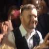 Gary Barlow zaśpiewał młodej parze