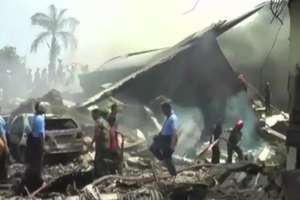 Katastrofa wojskowego samolotu na Sumatrze. Zginęło co najmniej 30 osób