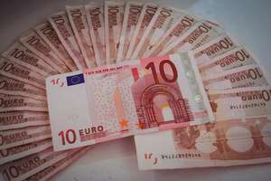 Grecy trzymają oszczędności... w skarpecie. Elisa: "W domu mam 65 tys. euro"