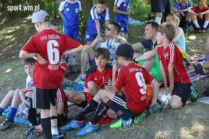 Nasi najmłodsi piłkarze na turnieju ,,Dzikich Drużyn'' o puchar ,,Gazety Olsztyńskiej''