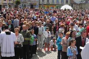Rodzinna msza święta na lubawskim Rynku