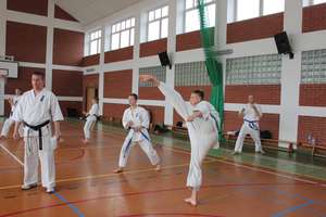 Karatecy zdawali egzamin na stopnie kyu