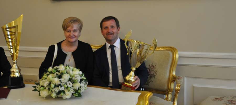 Państwo Korzenieccy 18 czerwca odebrali nagrodę podczas uroczystości w Pałacu Prezydenckim 