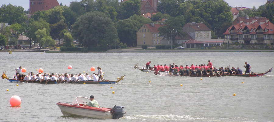 Jedną z atrakcji tegorocznych Dni Morza i Festiwalu Krainy Kanału Elbląskiego będą wyścigi smoczych łodzi