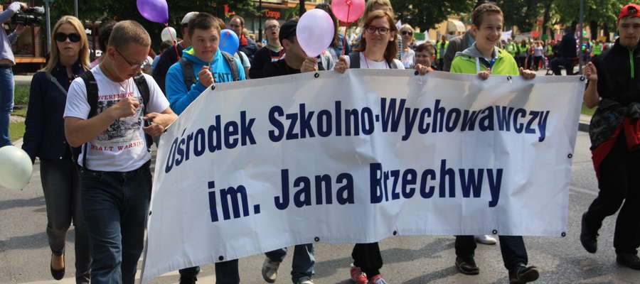 Uczestnikami marszu byli m.in. wychowankowie Specjalnego Ośrodka Szkolno- Wychowawczego w Giżycku