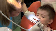 "Chcemy powrotu dentystów do szkół". Ponad 85 proc 6-latków ma próchnicę