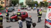 Zderzenie aut na skrzyżowaniu Olsztyńskiej i Sikorskiego