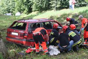 Wypadek koło Olecka. Dziecko i kierowca w szpitalu