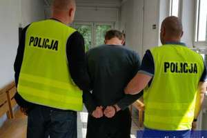 Podpalaczowi iławskiej komendy policji grozi do 10 lat więzienia