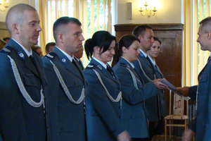 Komendant Powiatowy Policji wręczył odznaczenia i awanse
