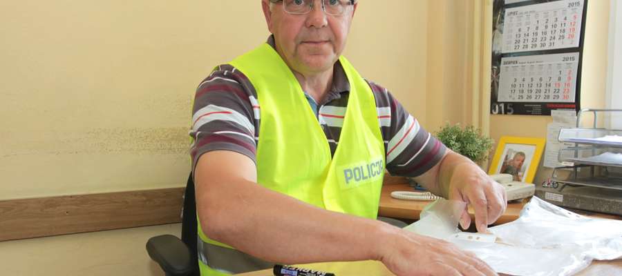 Biuro rzeczy znalezionych prowadzi w Komendzie Miejskiej Policji Stanisław Wróblewski. Od początku 2015 roku przekazano tu 155 rzeczy