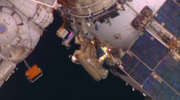 Kosmiczny spacer - rosyjscy astronauci umyli okna ISS