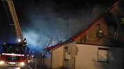 Pożar w Rudnie. Zapalił się dom wielorodzinny