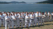 Karatecy na obozie: treningi, egzaminy, ale i trochę relaksu