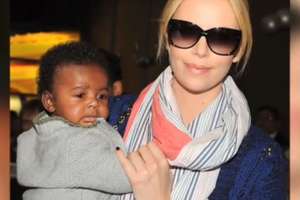 Charlize Theron adoptowała córeczkę