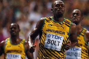Bolt "znokautowany" po biegu przez... kamerzystę