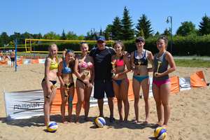 Lato z beach volley — w turnieju pań wygrała para Grysz/ Pietroczuk, w rywalizacji panów zwycięstwo duetu Rząca/ Urbański