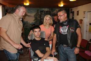Motocykliści u poszkodowanych z Ukrainy