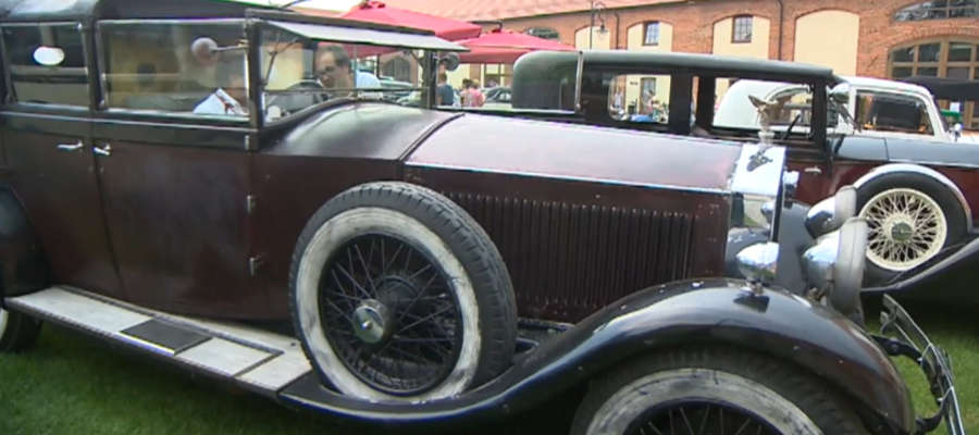 Na MotoClassic pod Wrocławiem można było podziwiać takie perełki jak Rolls Royce Phantom z 1929 roku.