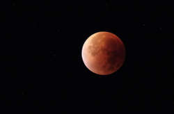 Krwawy Księżyc nad Bisztynkiem. Super zdjęcia!