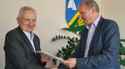 Wójt gminy Iława podpisał umowę na budowę szkoły w Gromotach