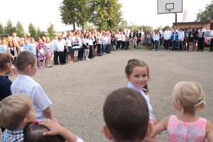 Rozpoczęcie roku szkolnego w Zespole Szkół w Babkach Oleckich 