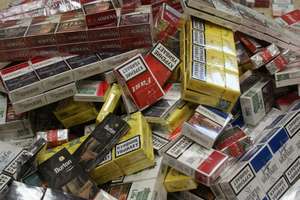Skonfiskowali nielegalne papierosy i alkohol w Ostrołęce i Myszyńcu