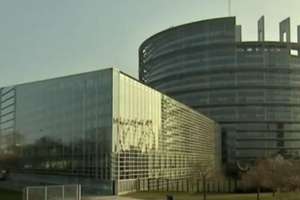 Parlament Europejski zdecydował. Od 2017 roku w UW mają zniknąć opłaty roamingowe