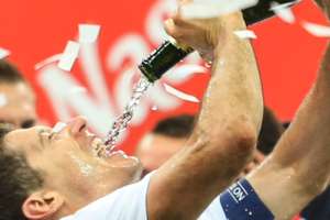 Doniesienie na Lewandowskiego: spożywał alkohol na Stadionie Narodowym