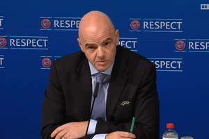 UEFA wsparła Platiniego: Zasługuje na sprawiedliwy proces