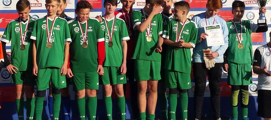Chłopcy z Gimnazjum nr 2 w Ostródzie zajęli 4. miejsce w krajowym finale Turnieju Orlika o Puchar Premiera RP
