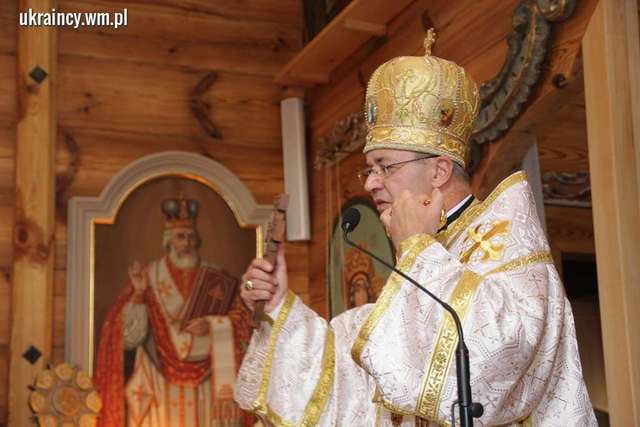 Biskup Popowicz w czasie konsekracji cerkwi w Godkowie koło pasłęka (10 października 2015)