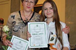 Wielki sukces Klaudii Baran — Absolwentki Roku Gimnazjum nr 2 w Ełku