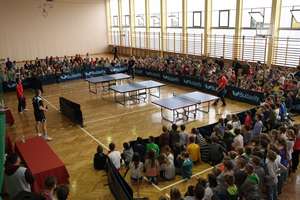 Mistrzowie tenisa stołowego odwiedzili uczniów