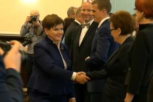 Pierwsze posiedzenie rządu Beaty Szydło