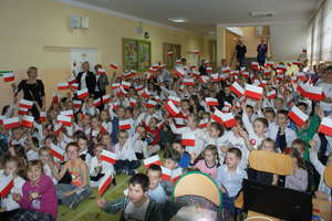 Apel z okazji Święta Niepodległości w Szkole Podstawowej w Wieliczkach