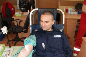 Oddaj honorowo krew z policjantami