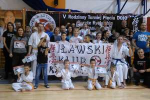 Rodzinny Turniej V Dojo — karatecy z Iławy i ich rodzice zdobyli pierwsze miejsce