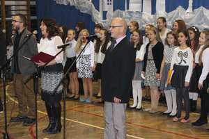 Szkoła Podstawowa zaprasza na koncert mikołajkowy