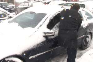 Policyjne porady dla kierowców i pieszych na zimę 